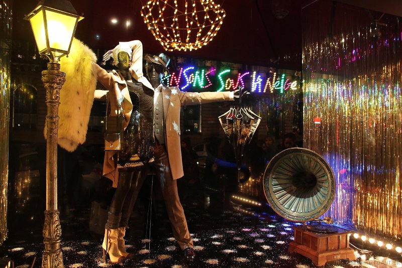 Vitrines de Noel 2010 Grands Magasins Paris_006.JPG